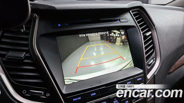 Hyundai Santafe 2017 — photo 16