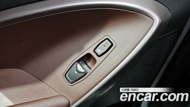 Hyundai Santafe 2017 — photo 17
