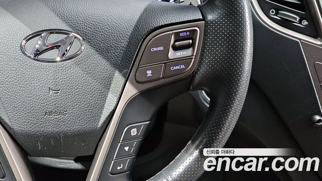 Hyundai Santafe 2017 — photo 19