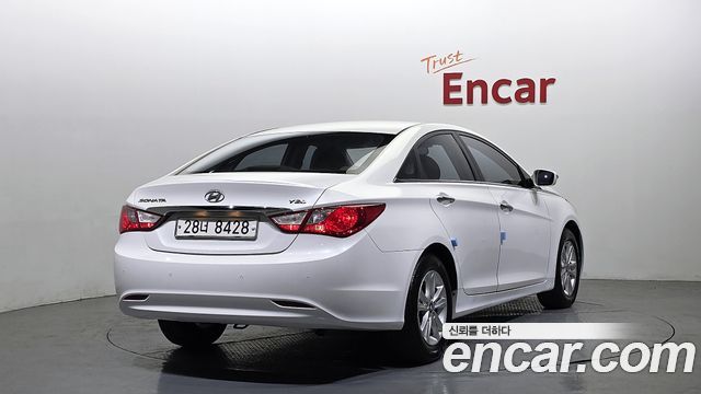 Hyundai Sonata 2010 — photo 2