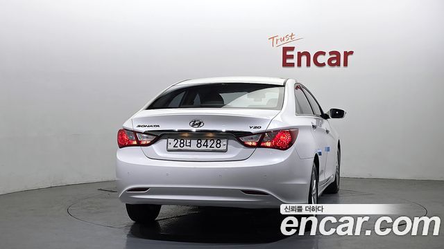 Hyundai Sonata 2010 — photo 4