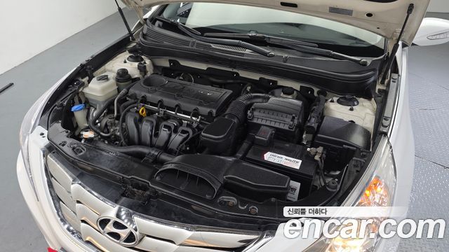 Hyundai Sonata 2010 — photo 6