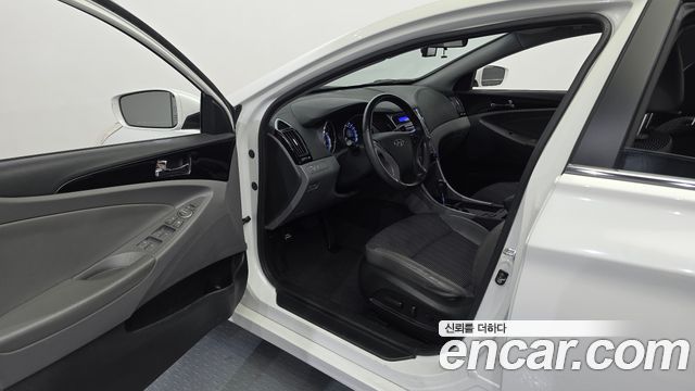 Hyundai Sonata 2010 — photo 10