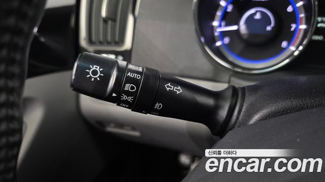 Hyundai Sonata 2010 — photo 17