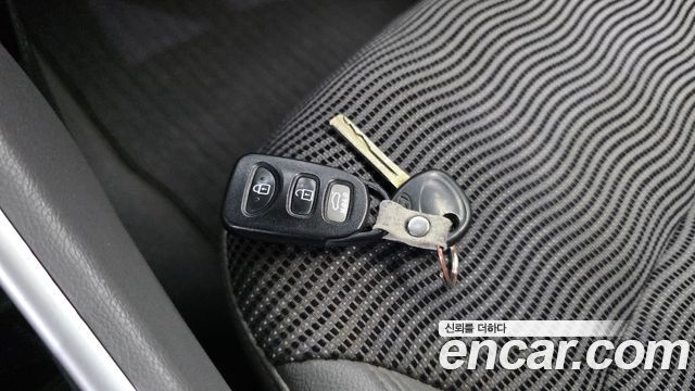 Hyundai Sonata 2010 — photo 20