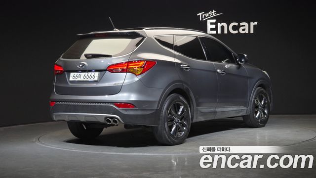 Hyundai Santafe 2013 — photo 2