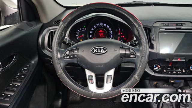 Kia Sportage 2012 — photo 13