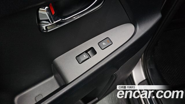 Kia Sportage 2012 — photo 18