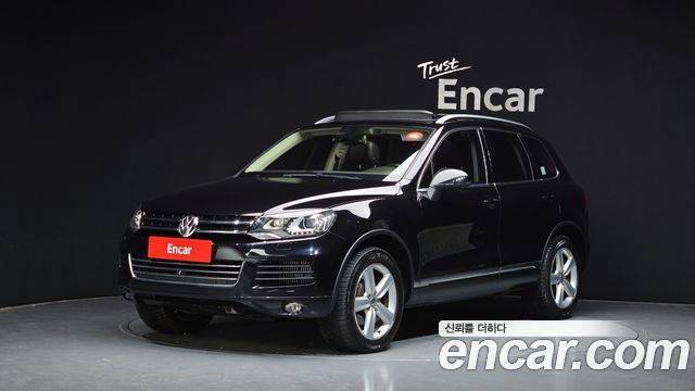 Volkswagen Touareg 2014 — photo 1