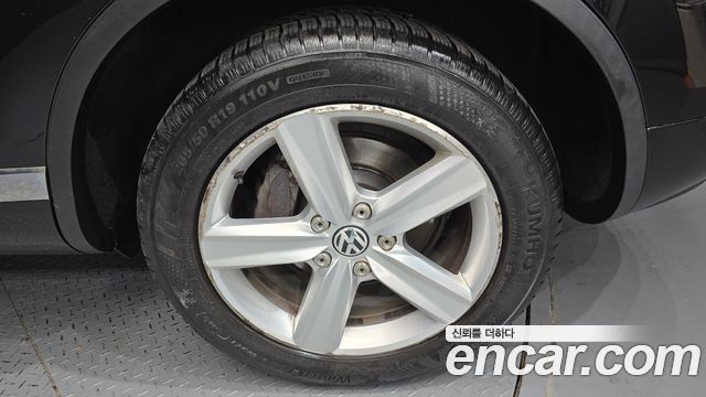 Volkswagen Touareg 2014 — photo 5