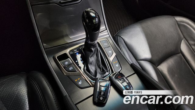Hyundai Grandeur 2015 — photo 9
