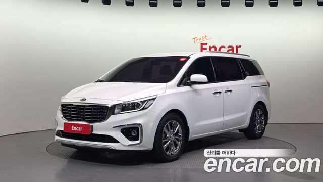 Kia Canival 2019 — photo 1