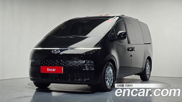 Hyundai Staria 2022 — photo 1
