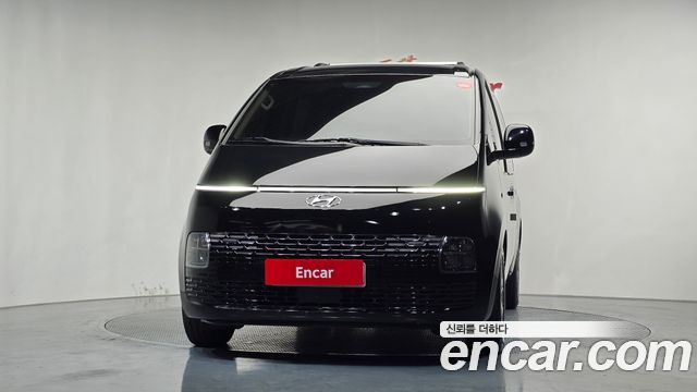 Hyundai Staria 2022 — photo 3