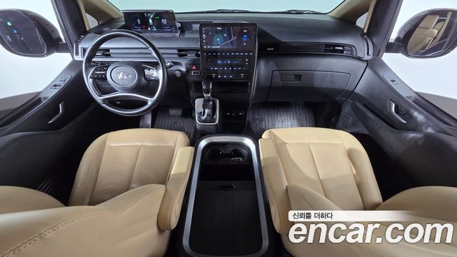 Hyundai Staria 2022 — photo 7