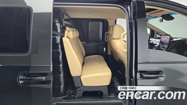 Hyundai Staria 2022 — photo 12