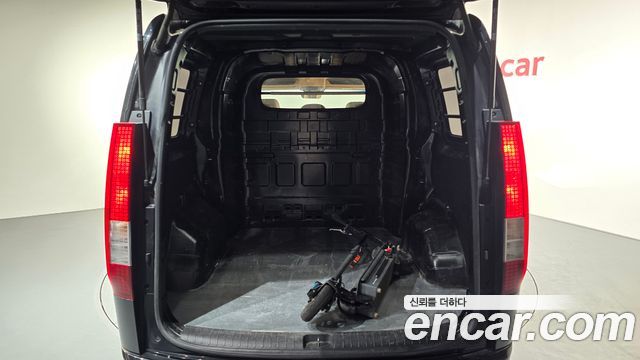 Hyundai Staria 2022 — photo 20