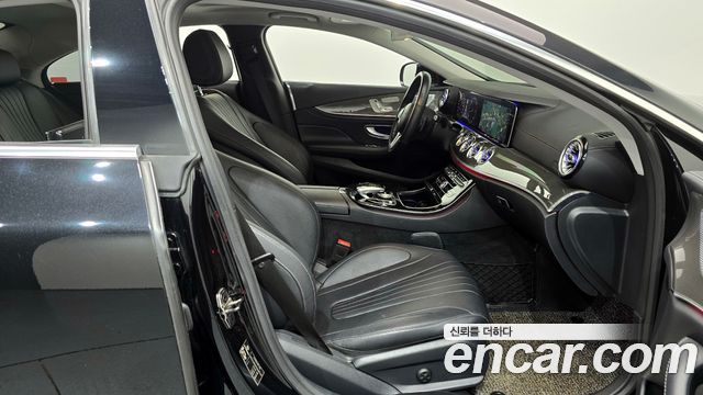 Mercedes-Benz CLS-Class 2019 — photo 11