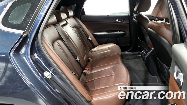 Kia K5 2017 — photo 12