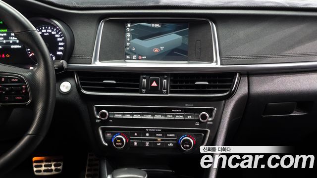 Kia K5 2017 — photo 14