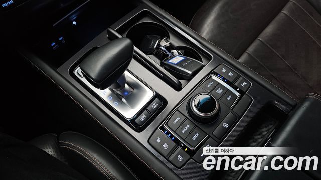 Genesis G80 2018 — photo 9