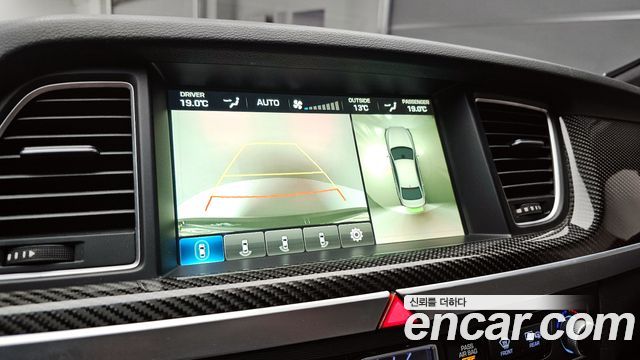 Genesis G80 2018 — photo 16