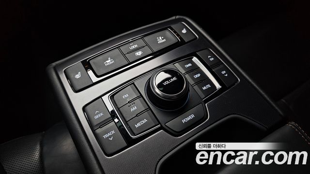 Genesis G80 2018 — photo 17