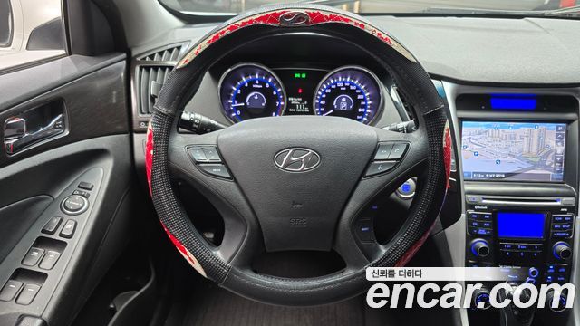 Hyundai Sonata 2012 — photo 14