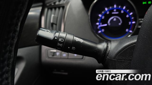 Hyundai Sonata 2012 — photo 18