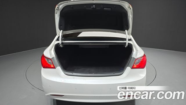 Hyundai Sonata 2012 — photo 20