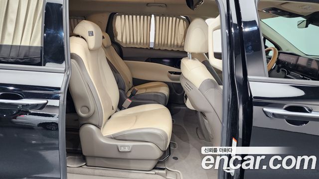 Kia Canival 2021 — photo 12
