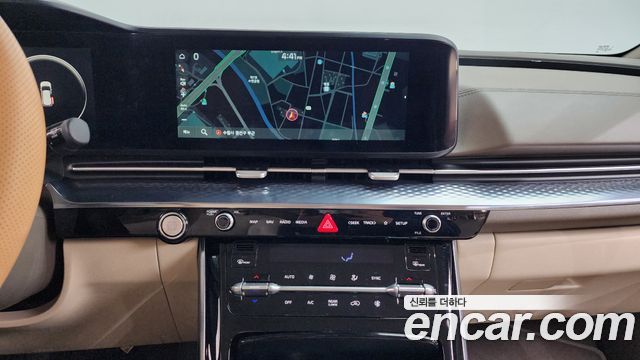 Kia Canival 2021 — photo 14