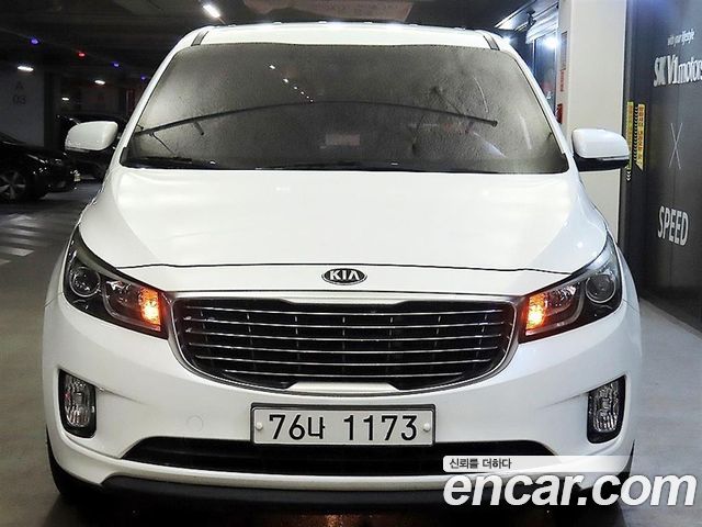 Kia Canival 2017 — photo 3