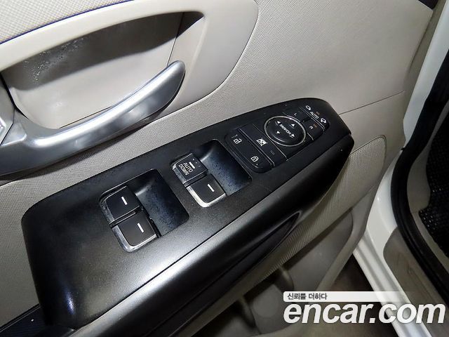 Kia Canival 2017 — photo 13