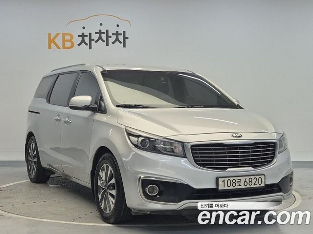Kia Canival 2015 — photo 4
