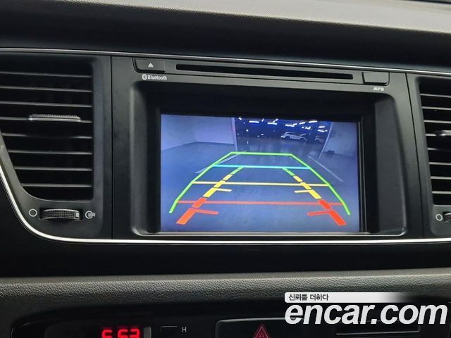 Kia Canival 2015 — photo 14