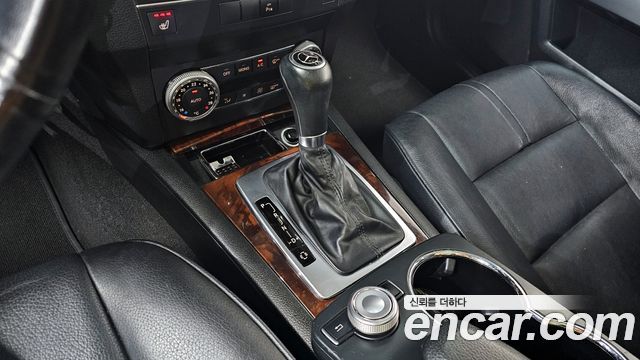 Mercedes-Benz GLK-Class 2011 — photo 9
