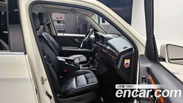 Mercedes-Benz GLK-Class 2011 — photo 10