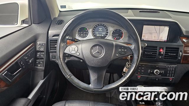 Mercedes-Benz GLK-Class 2011 — photo 13