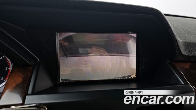 Mercedes-Benz GLK-Class 2011 — photo 15