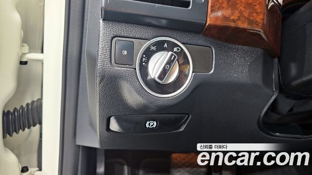 Mercedes-Benz GLK-Class 2011 — photo 17