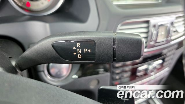 Mercedes-Benz E-Class 2014 — photo 9