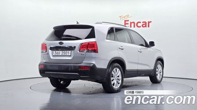Kia Sorento 2011 — photo 2