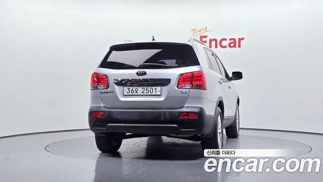 Kia Sorento 2011 — photo 4