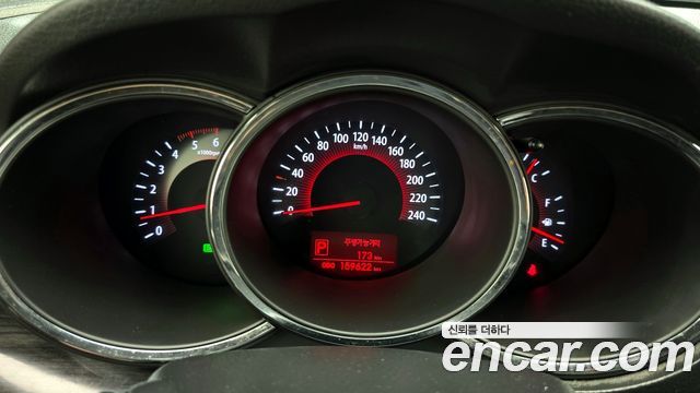 Kia Sorento 2011 — photo 8