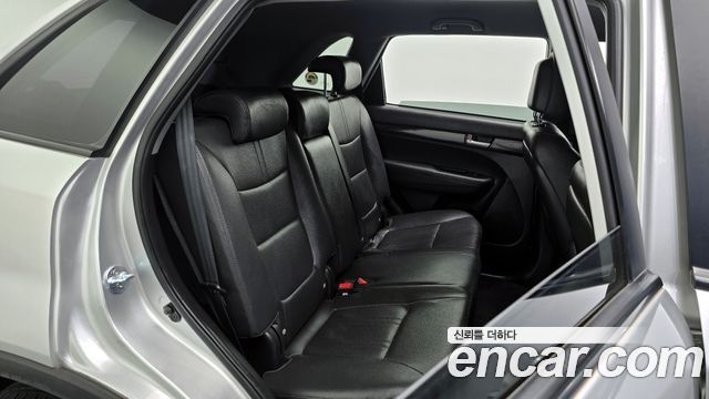 Kia Sorento 2011 — photo 12