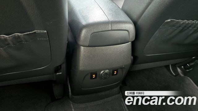 Kia Sorento 2011 — photo 17