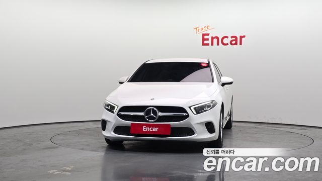 Mercedes-Benz A-Class 2020 — photo 3