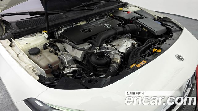 Mercedes-Benz A-Class 2020 — photo 6