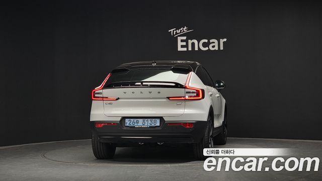 Volvo C40 2022 — photo 4